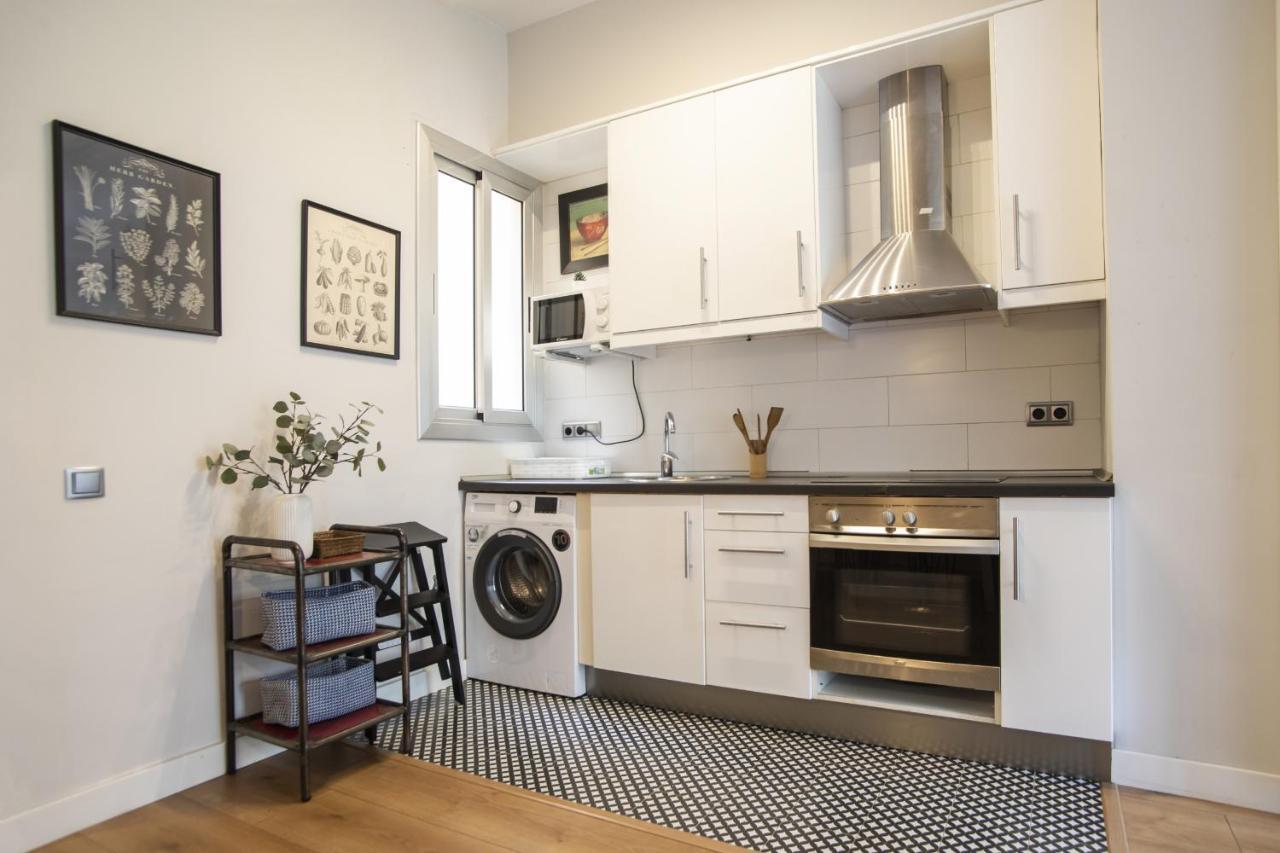 31Ent1027 - Mediterranean Decorated Apartment Barcelona Bagian luar foto