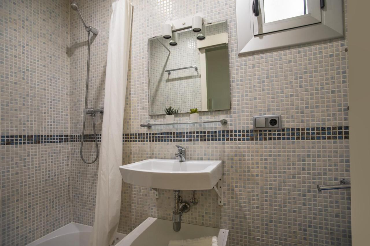 31Ent1027 - Mediterranean Decorated Apartment Barcelona Bagian luar foto